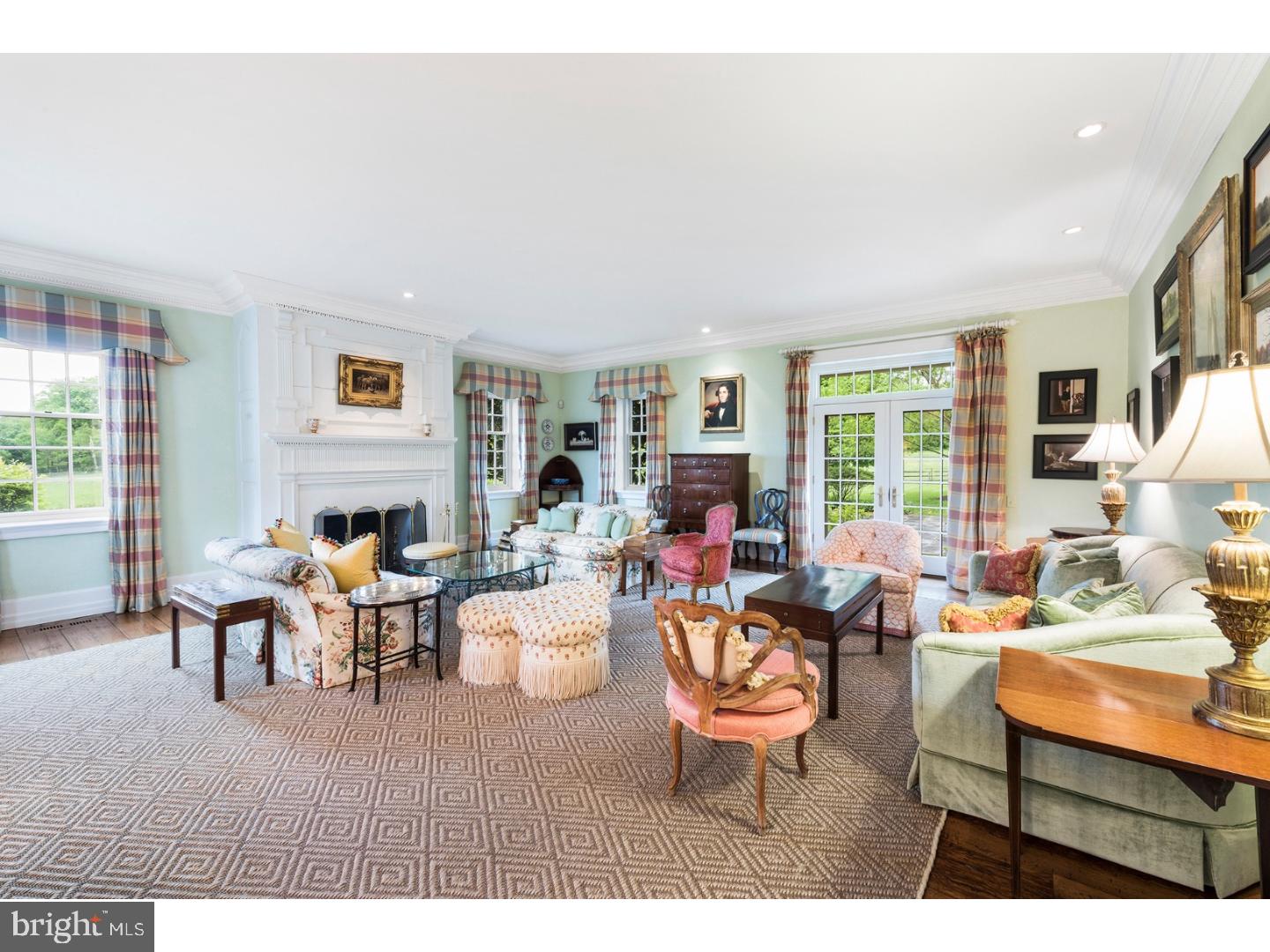 RADNOR HUNT - Residential