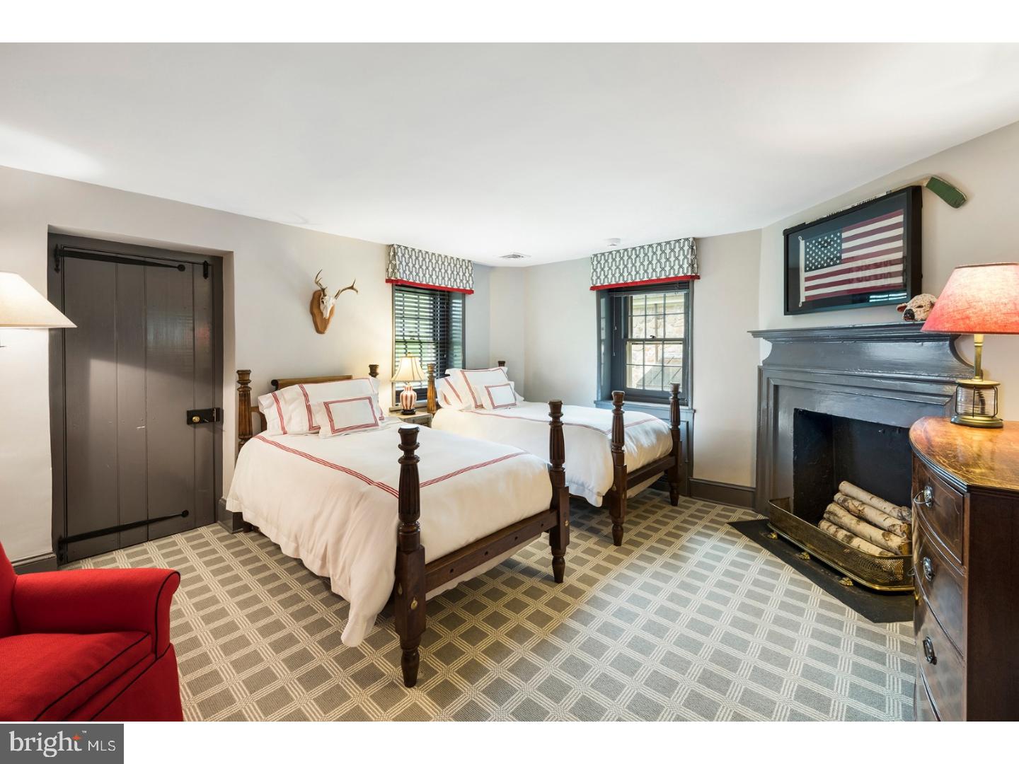 RADNOR HUNT - Residential
