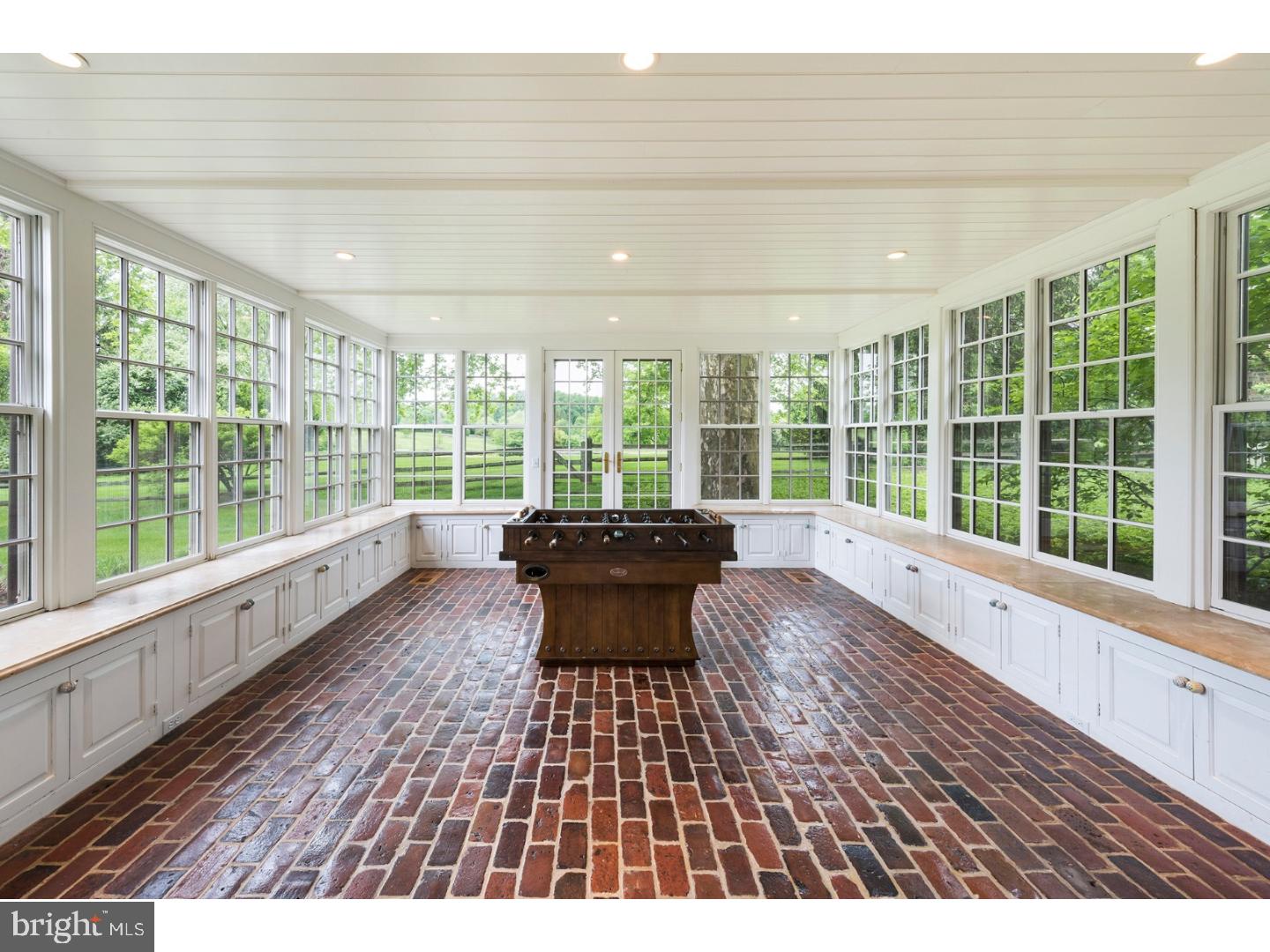 RADNOR HUNT - Residential