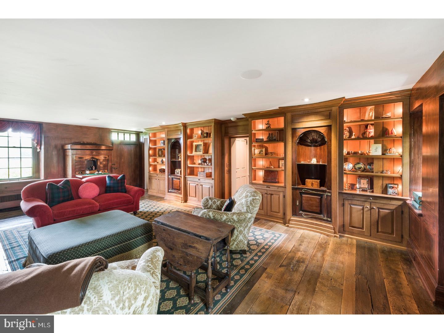 RADNOR HUNT - Residential