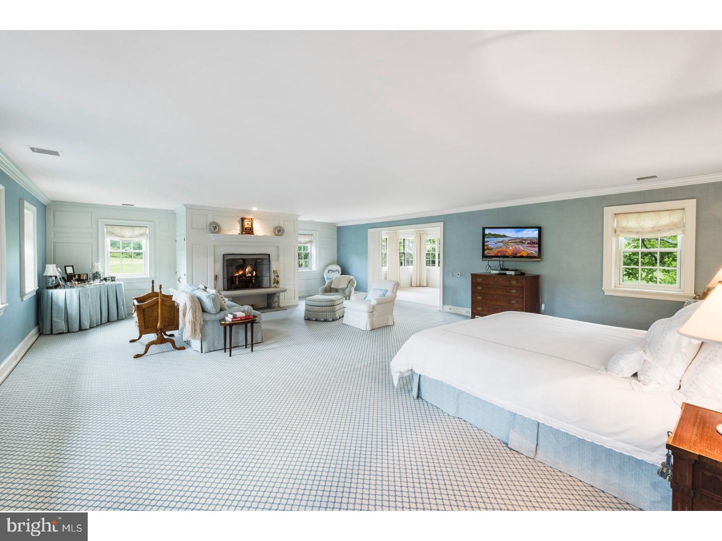 RADNOR HUNT - Residential