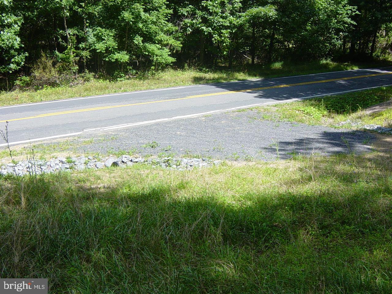 QUAKER WOODS SUBDIVISION - Land