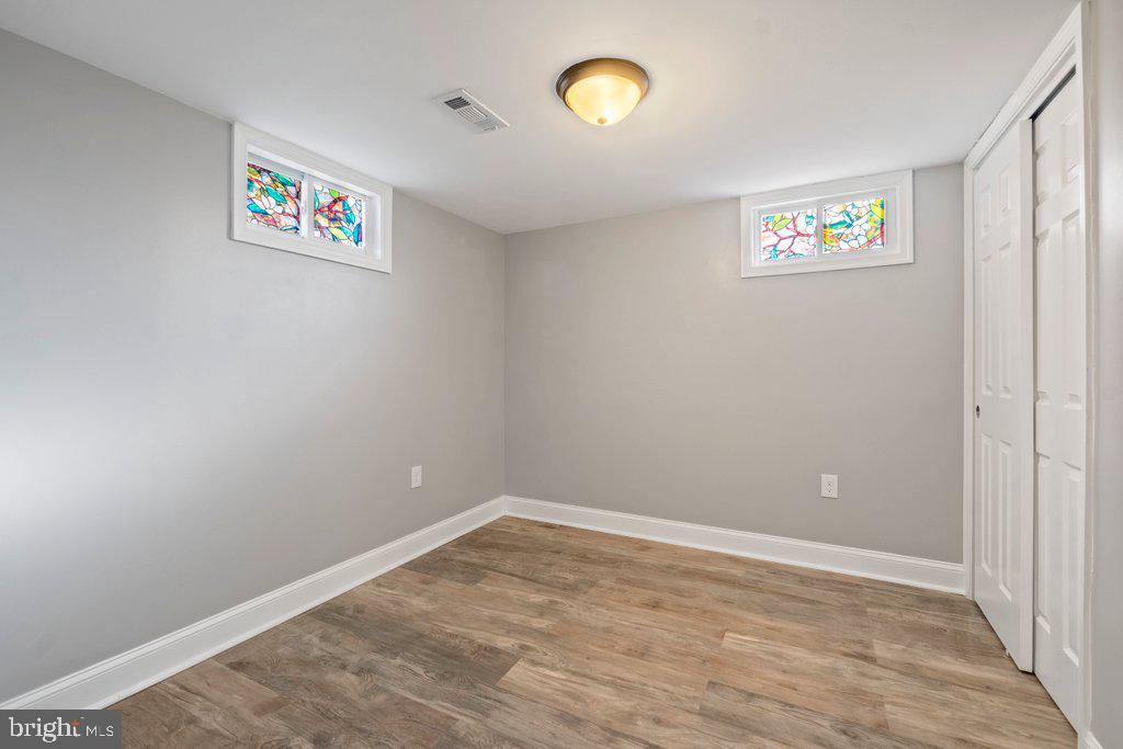 PARKVILLE - Residential