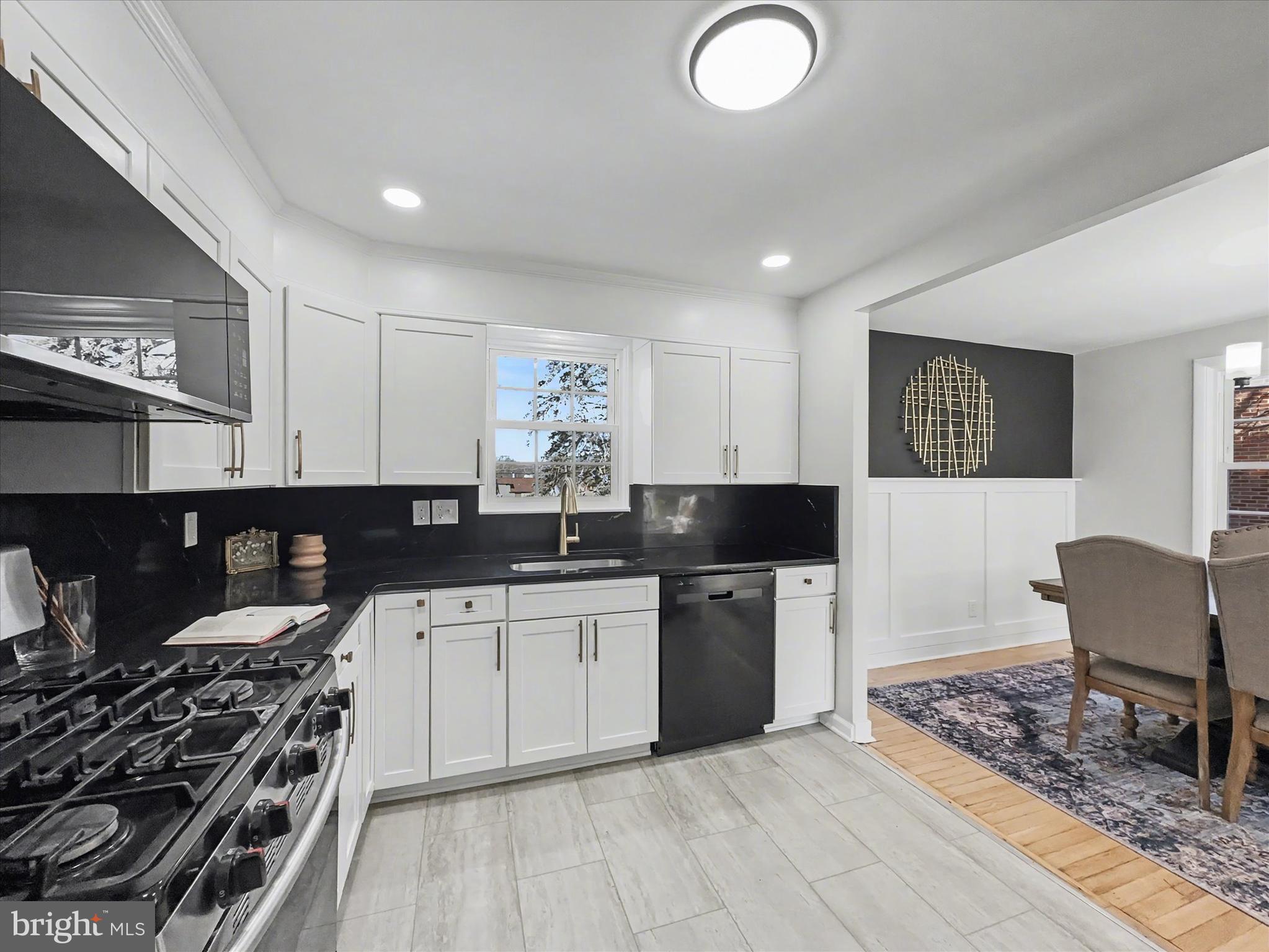 HAINES ACRES - Residential