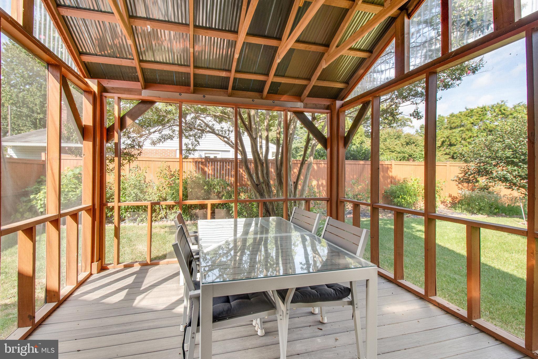 NORTH SPRINGFIELD - Residential