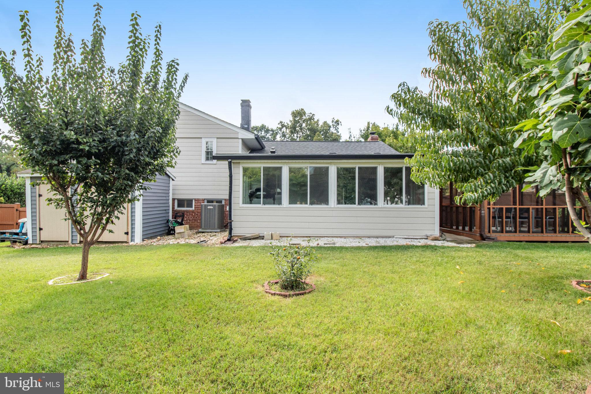 NORTH SPRINGFIELD - Residential