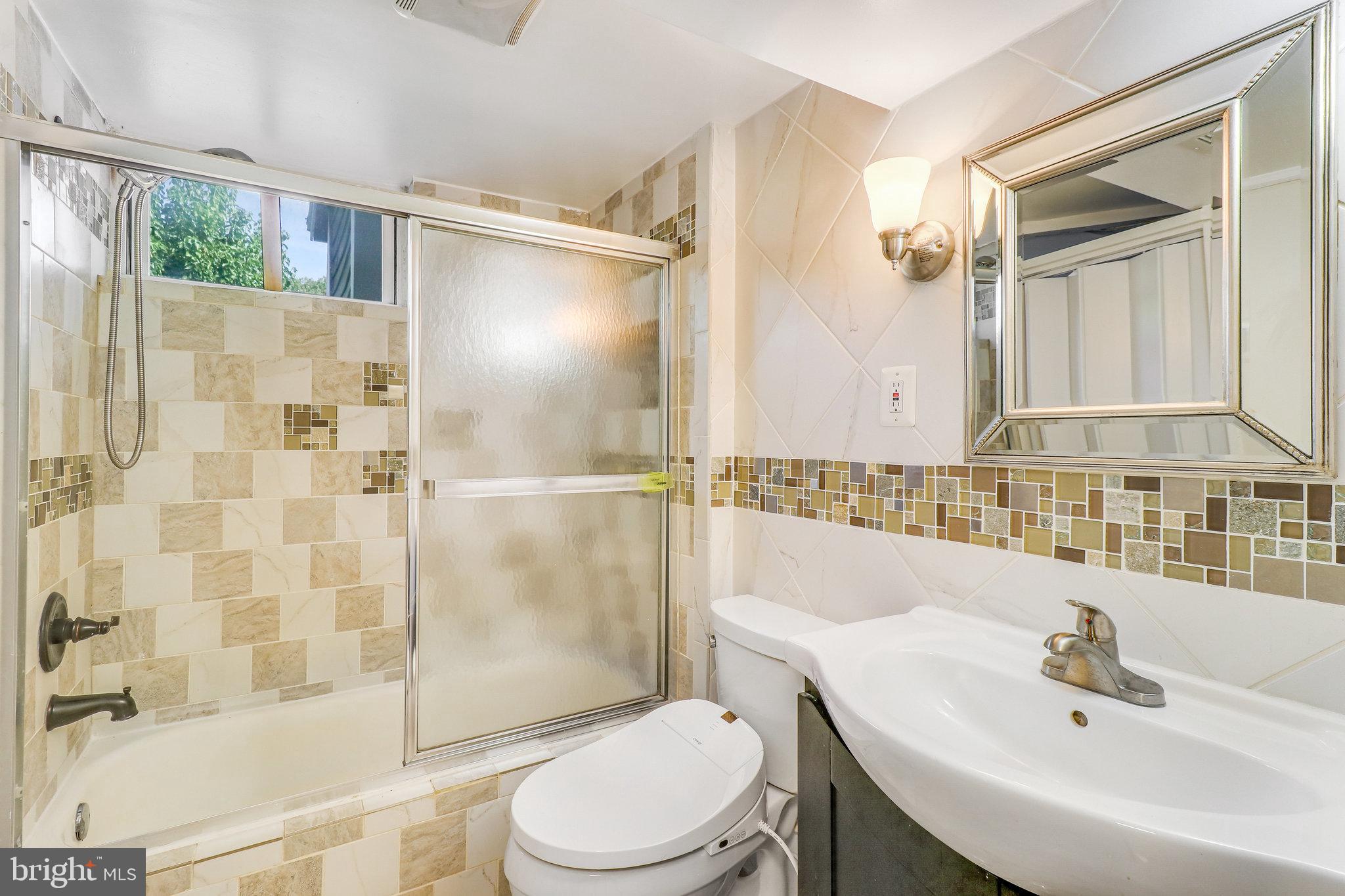 NORTH SPRINGFIELD - Residential