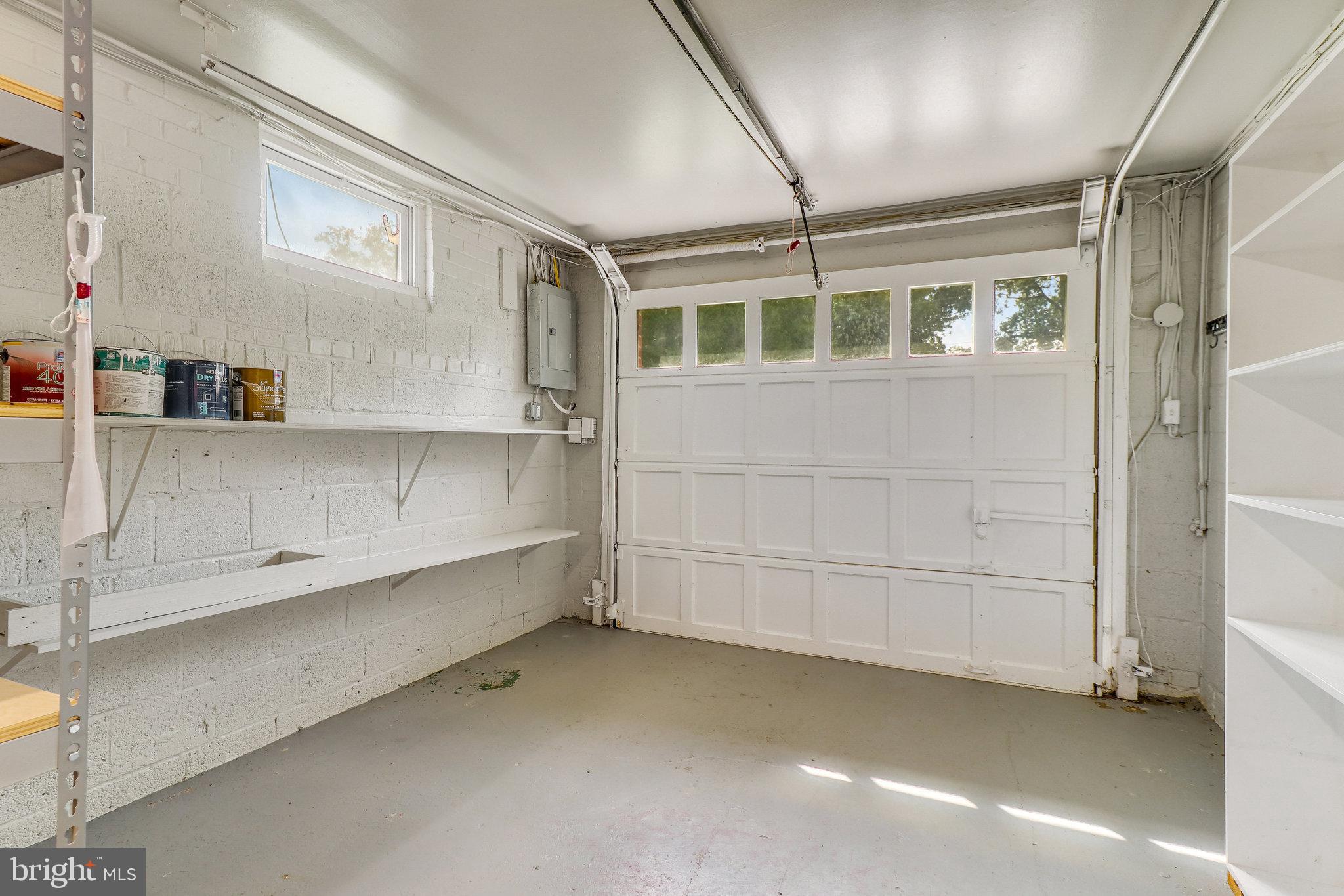 NORTH SPRINGFIELD - Residential