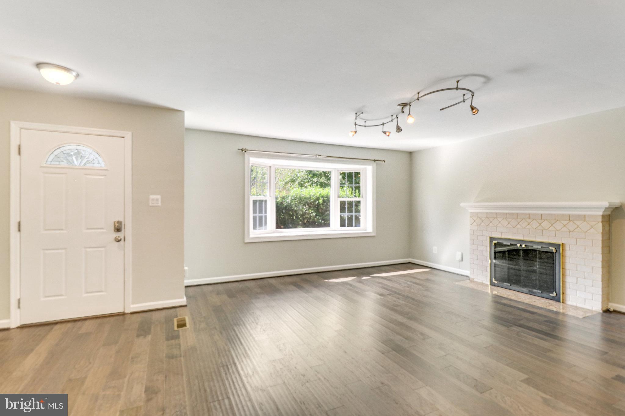 NORTH SPRINGFIELD - Residential