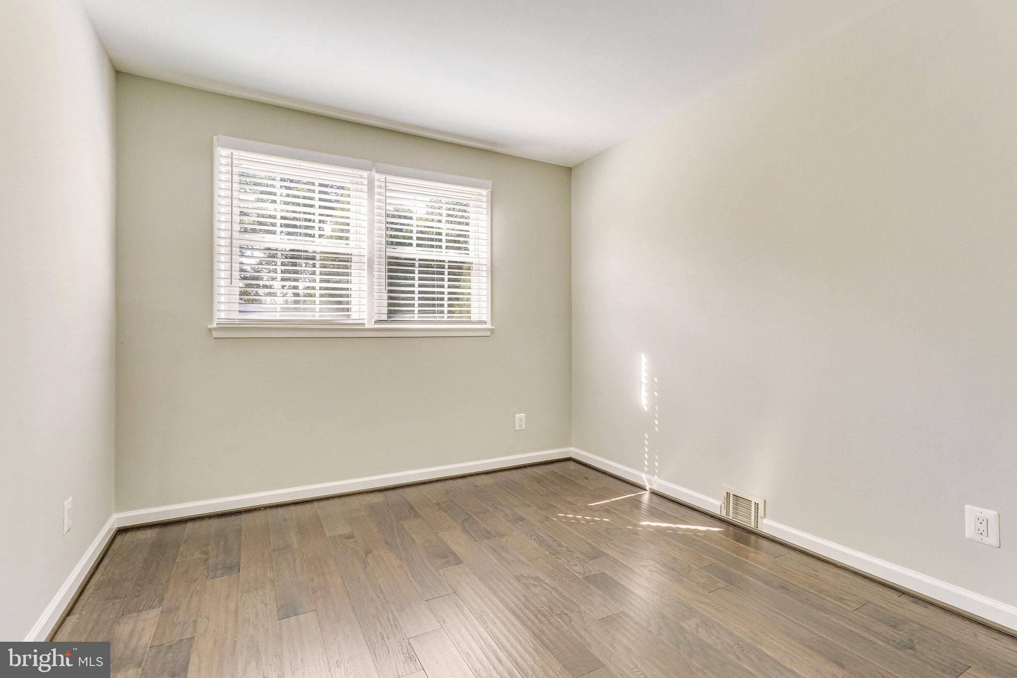 NORTH SPRINGFIELD - Residential