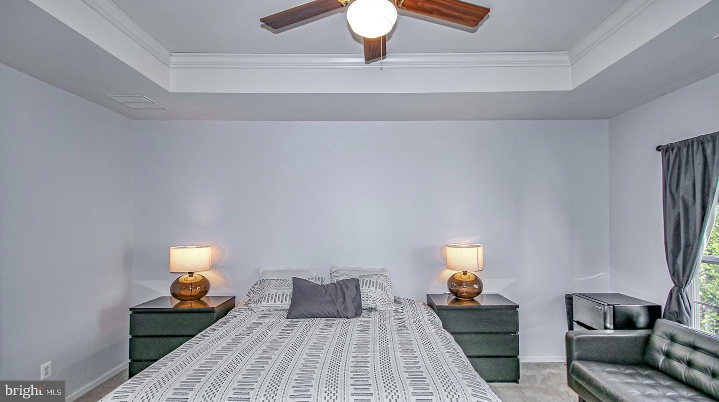 LORTON VALLEY NORTH - Residential Lease