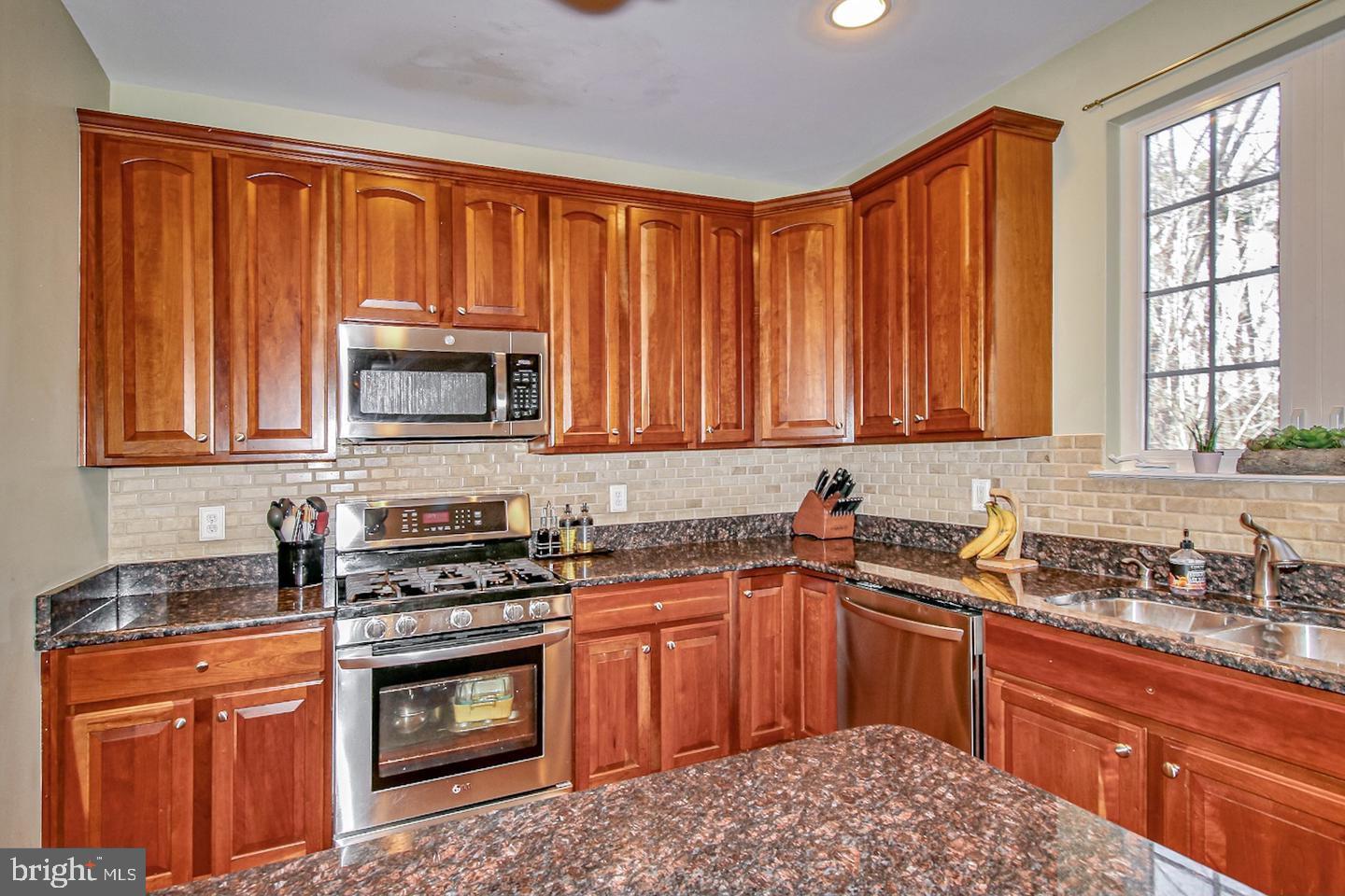 LORTON VALLEY NORTH - Residential Lease