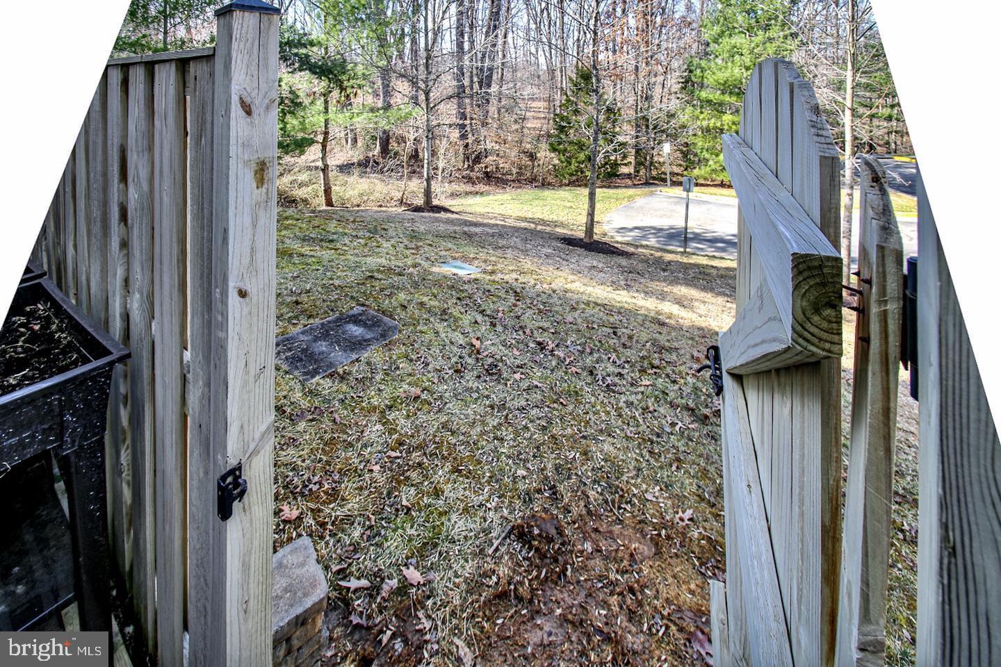 LORTON VALLEY NORTH - Residential Lease