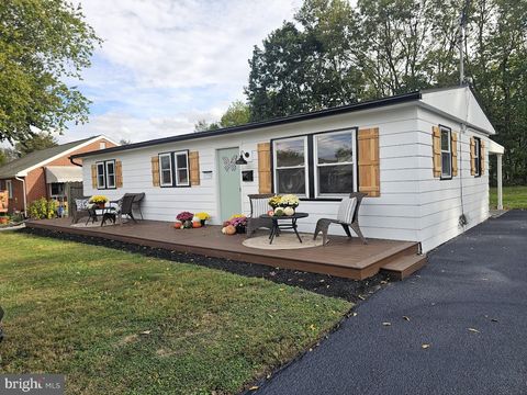 1758 QUARRY DRIVE COLUMBIA PA 17512