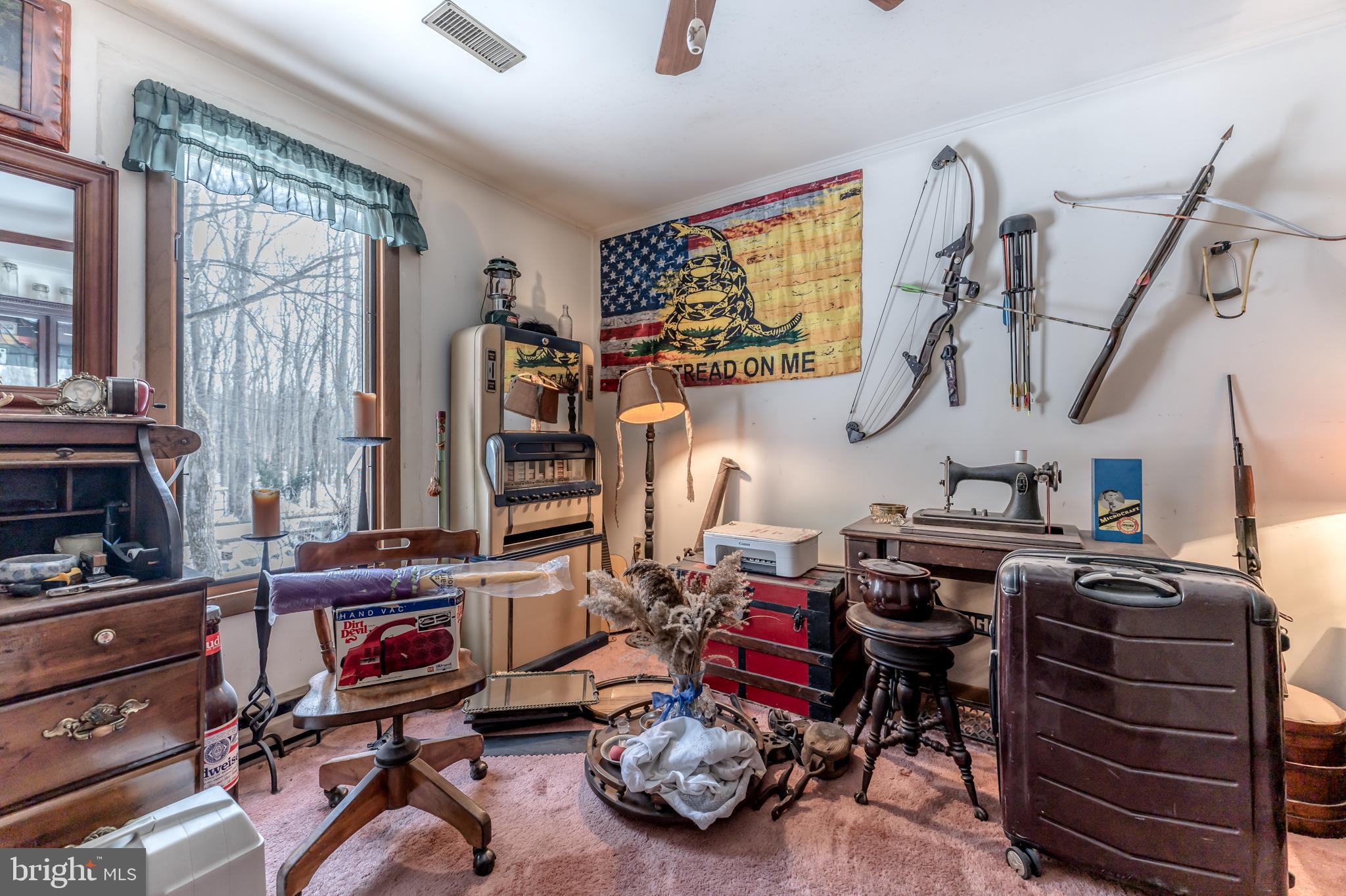 BELTZVILLE LAKE ESTATES - Residential