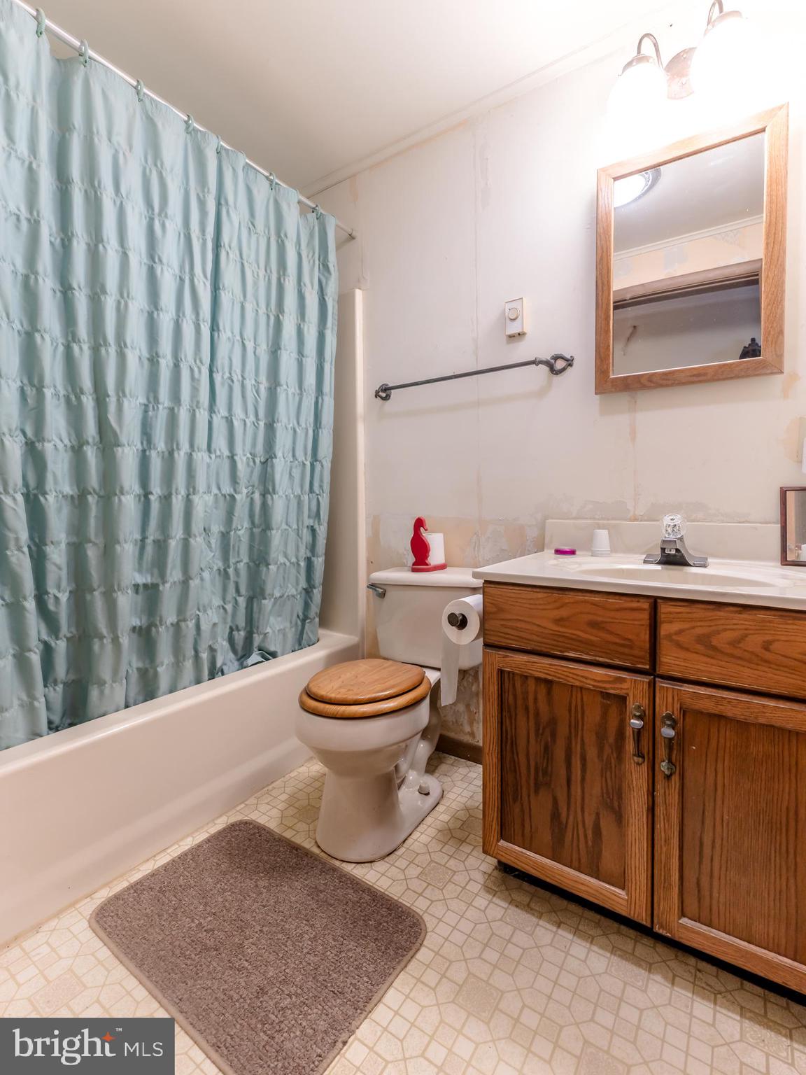 BELTZVILLE LAKE ESTATES - Residential