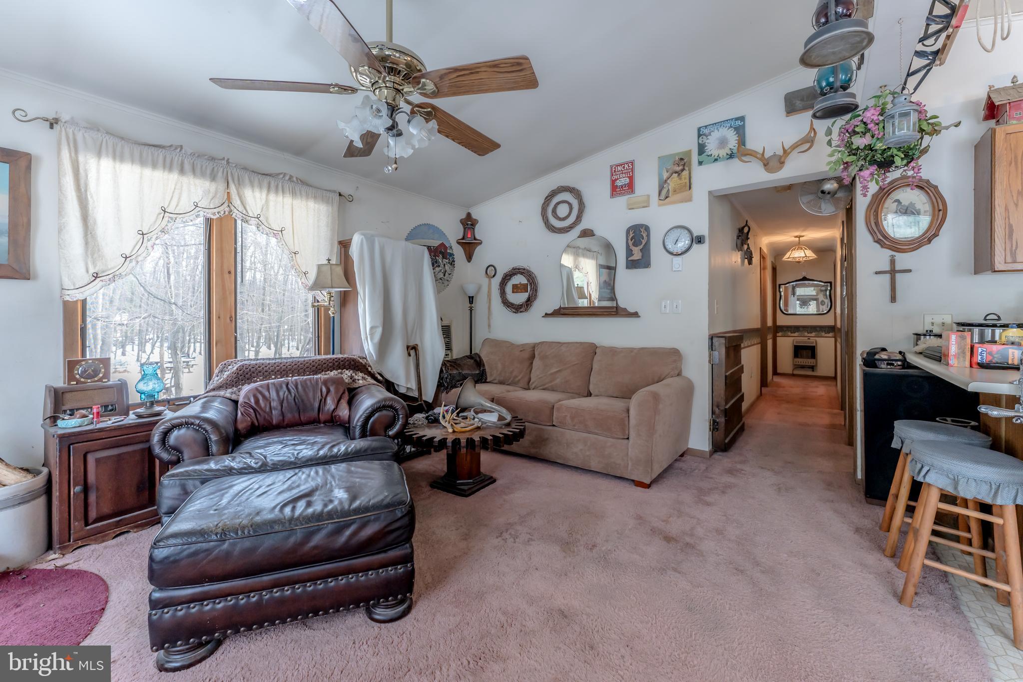 BELTZVILLE LAKE ESTATES - Residential