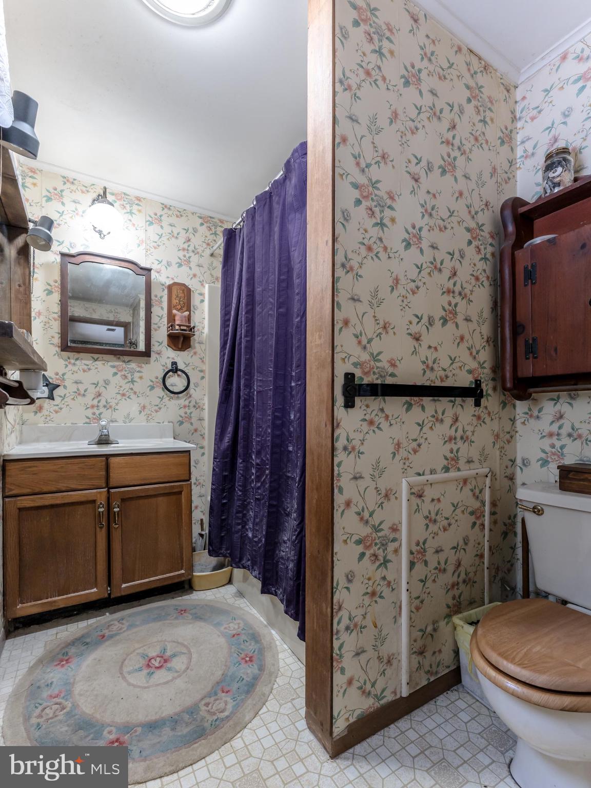 BELTZVILLE LAKE ESTATES - Residential