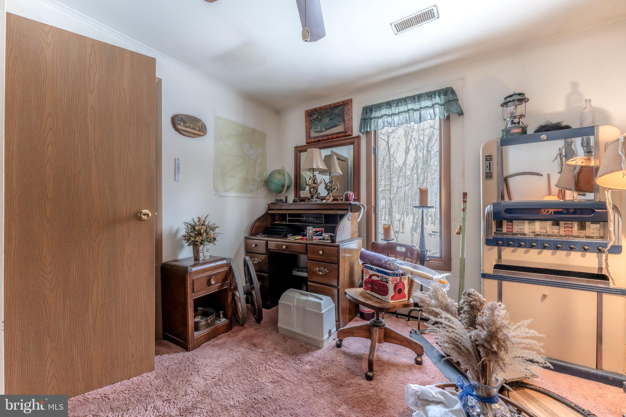 BELTZVILLE LAKE ESTATES - Residential