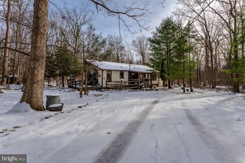 415 WHITE OAK ROAD LEHIGHTON PA 18235