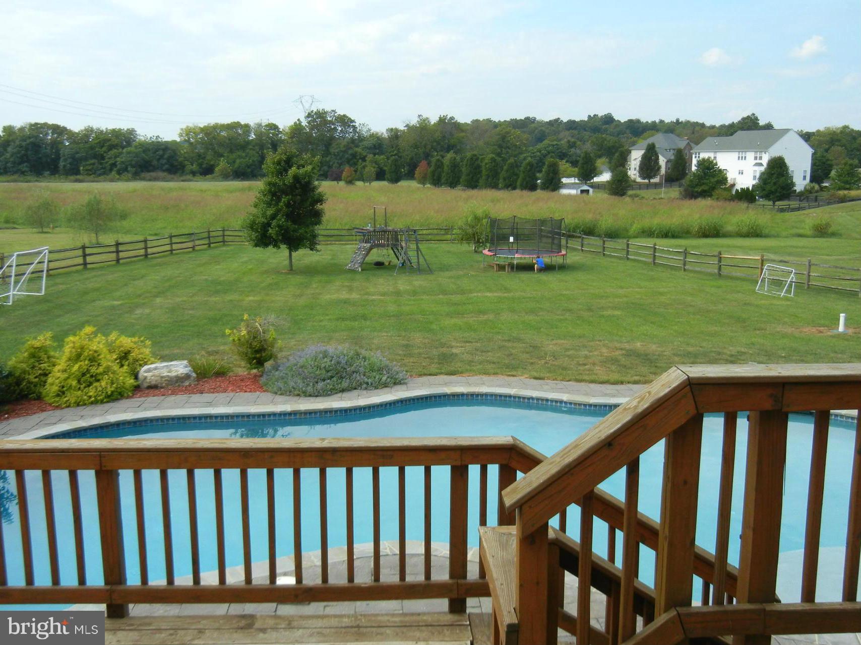 SPRUCE HILL ESTATES - Residential