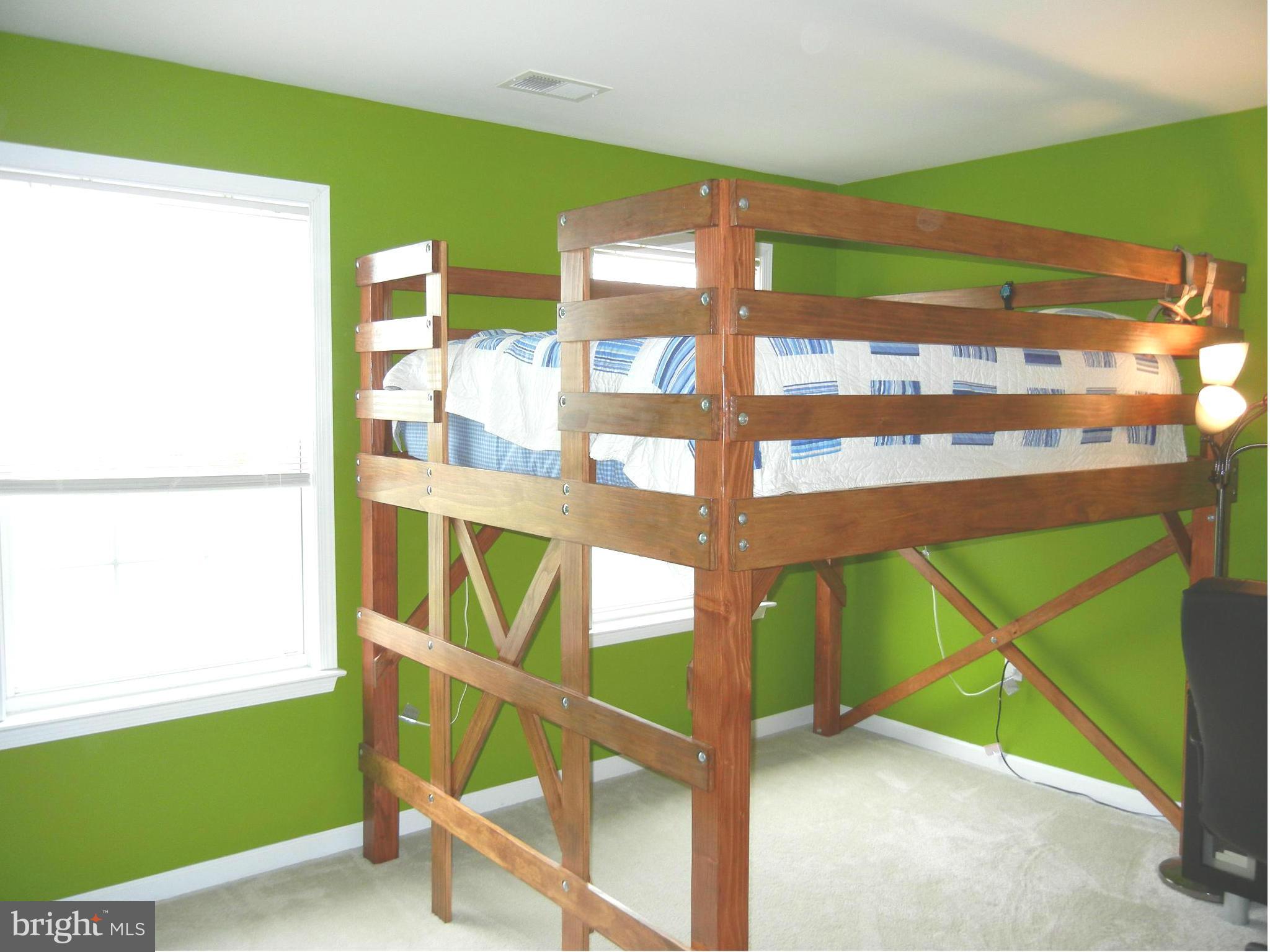 SPRUCE HILL ESTATES - Residential