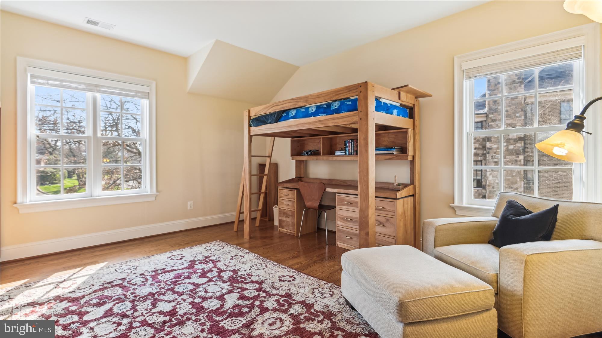 COUNTRY CLUB HILLS - Residential