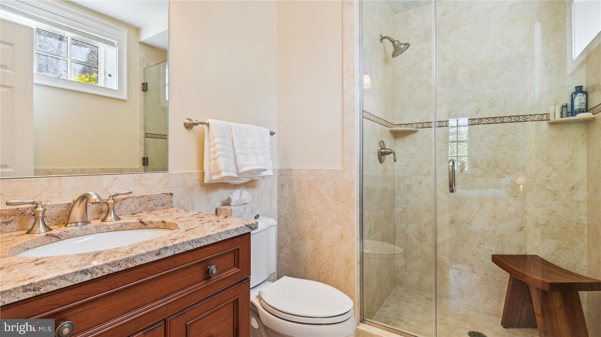 COUNTRY CLUB HILLS - Residential