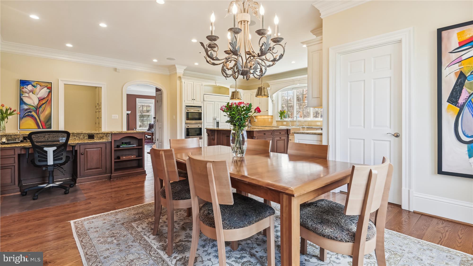 COUNTRY CLUB HILLS - Residential