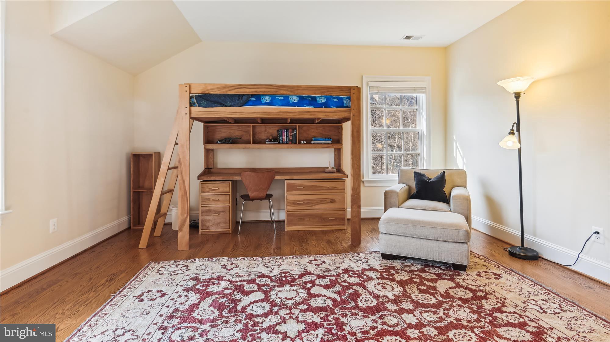 COUNTRY CLUB HILLS - Residential