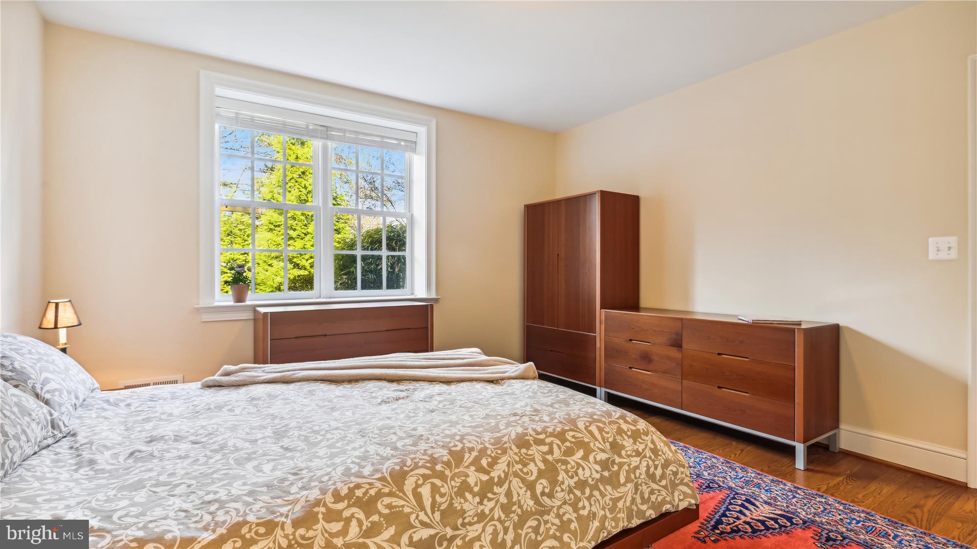 COUNTRY CLUB HILLS - Residential