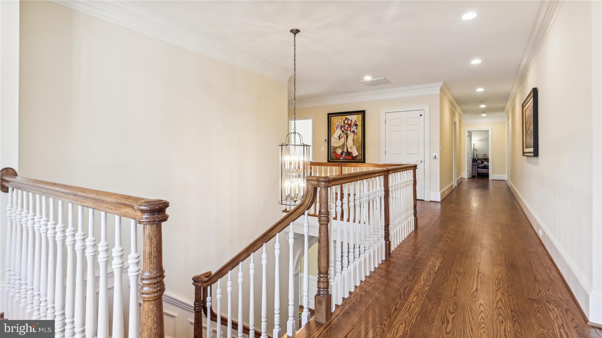 COUNTRY CLUB HILLS - Residential