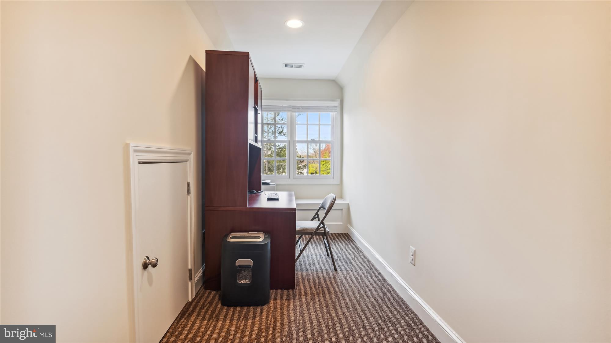 COUNTRY CLUB HILLS - Residential