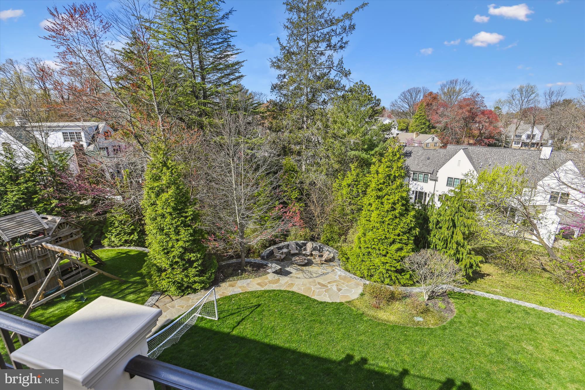 COUNTRY CLUB HILLS - Residential