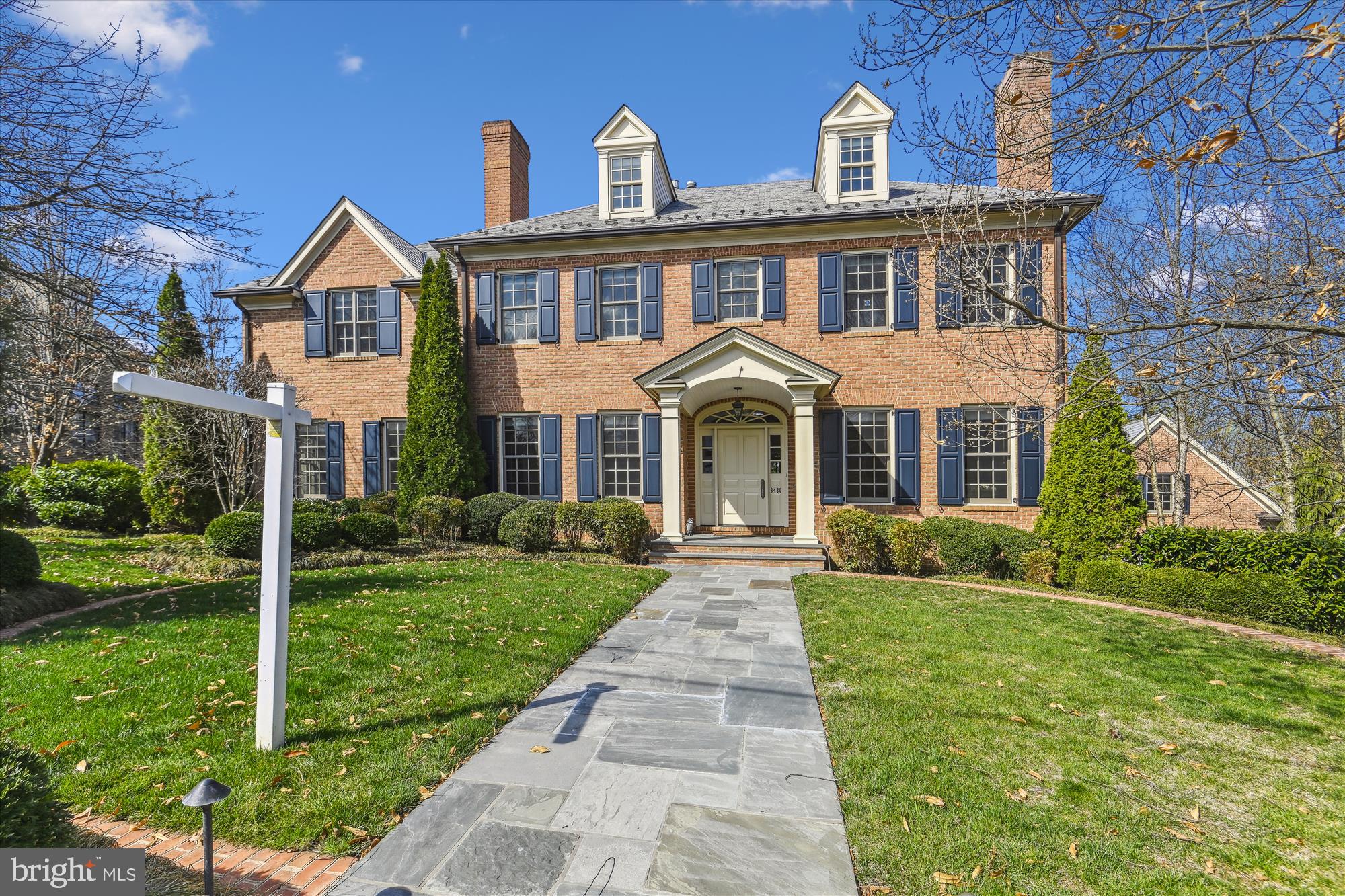 COUNTRY CLUB HILLS - Residential