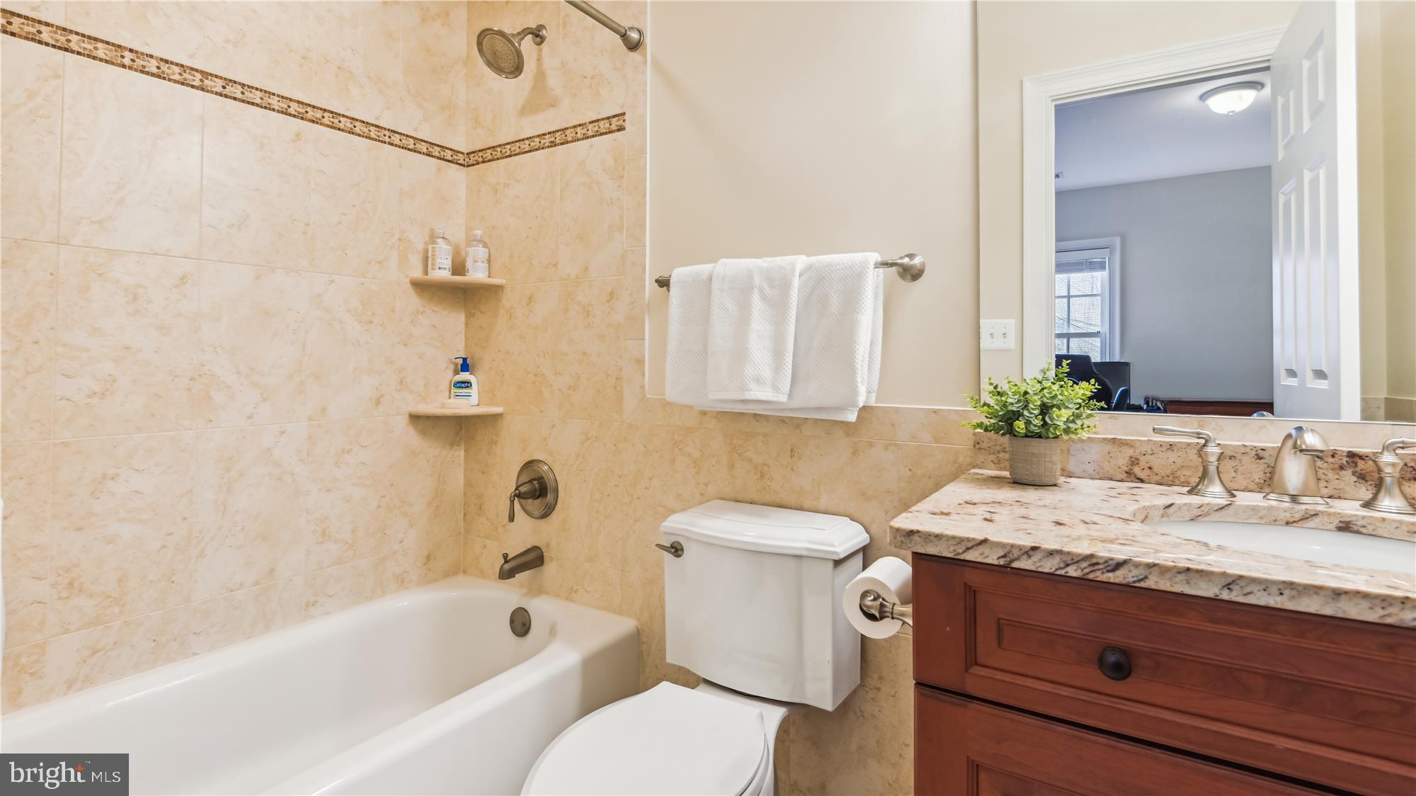 COUNTRY CLUB HILLS - Residential