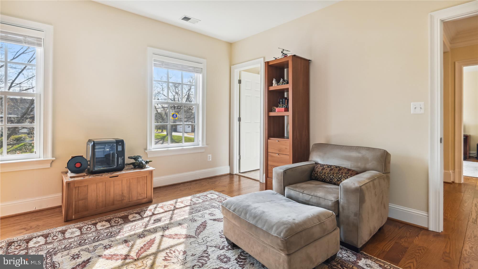 COUNTRY CLUB HILLS - Residential