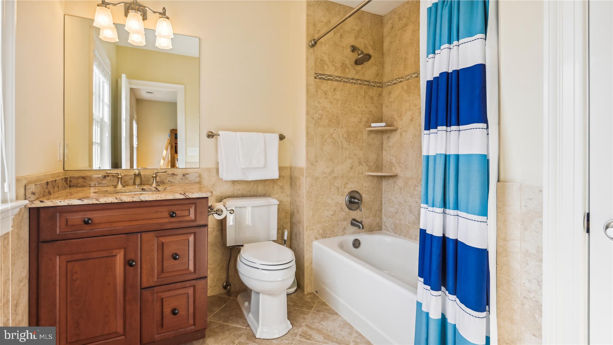 COUNTRY CLUB HILLS - Residential