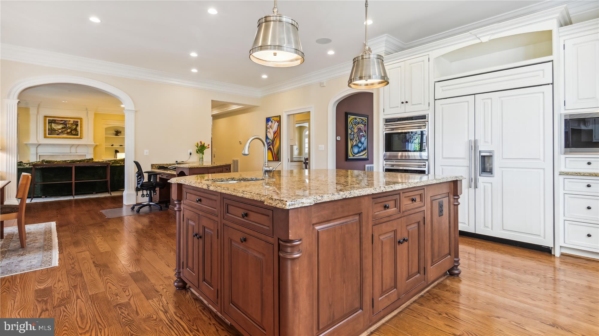 COUNTRY CLUB HILLS - Residential