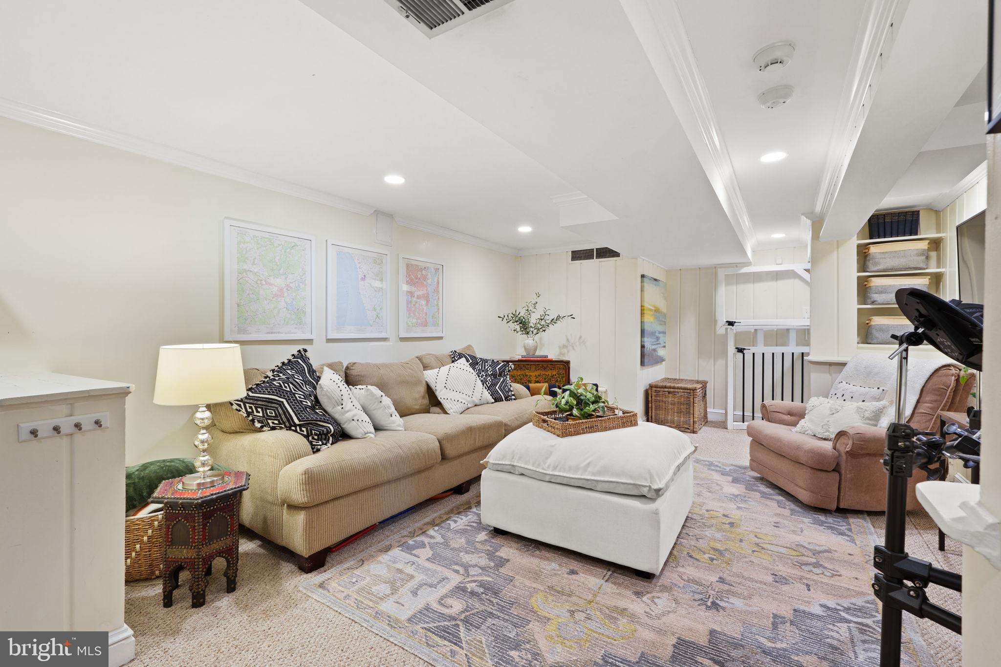 BRAD LEE HOMES - Residential