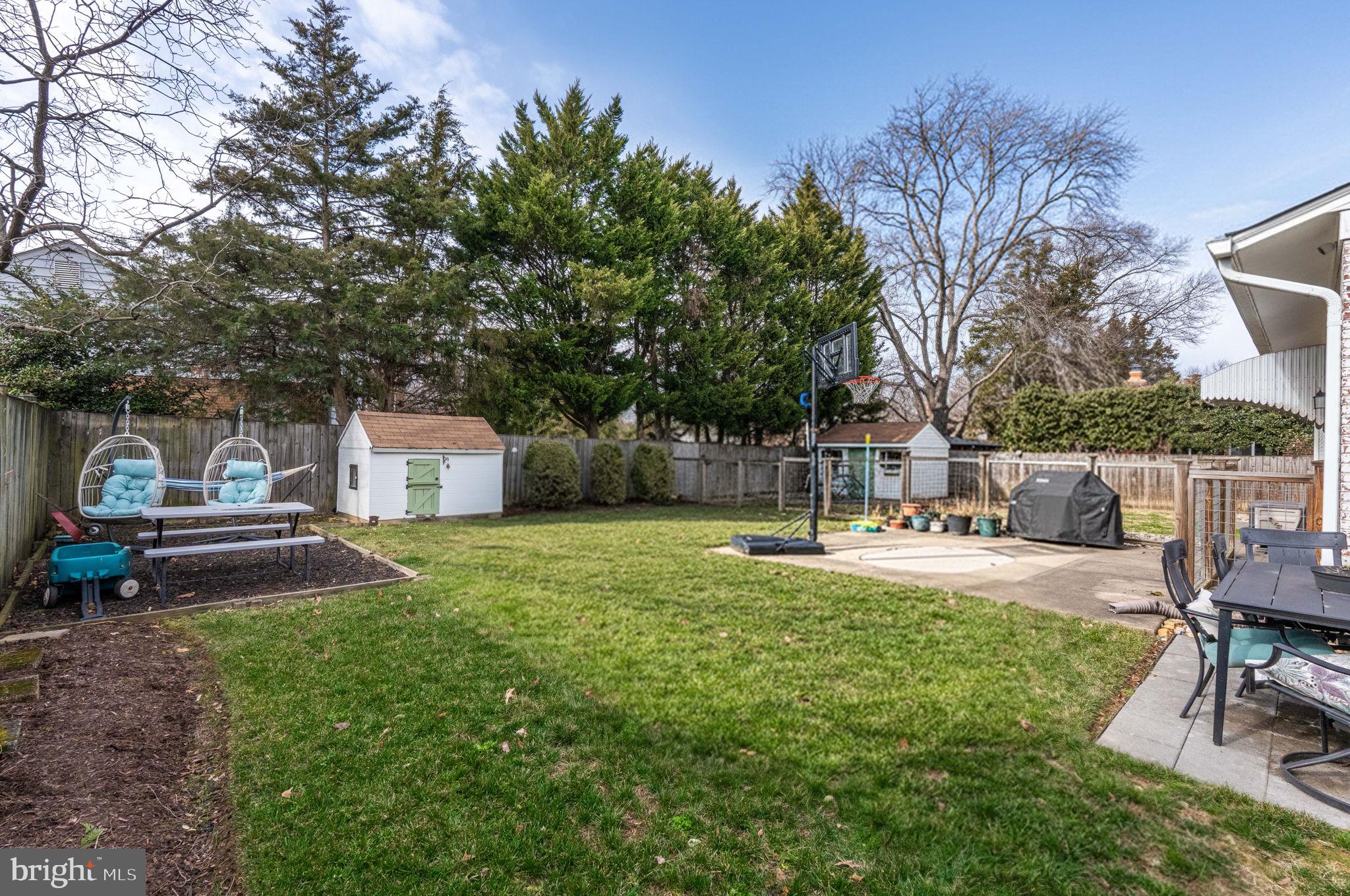 BRAD LEE HOMES - Residential