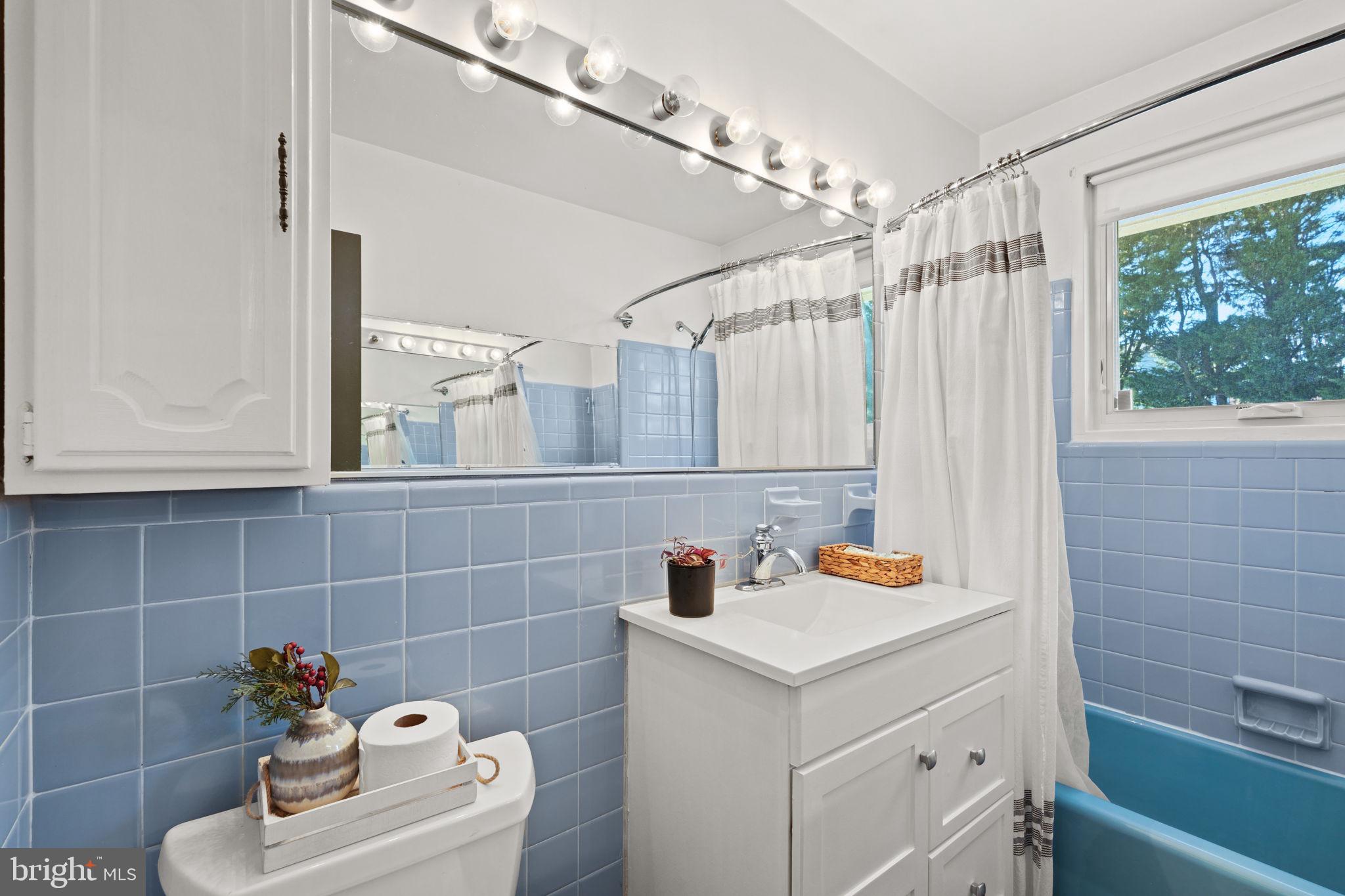 BRAD LEE HOMES - Residential