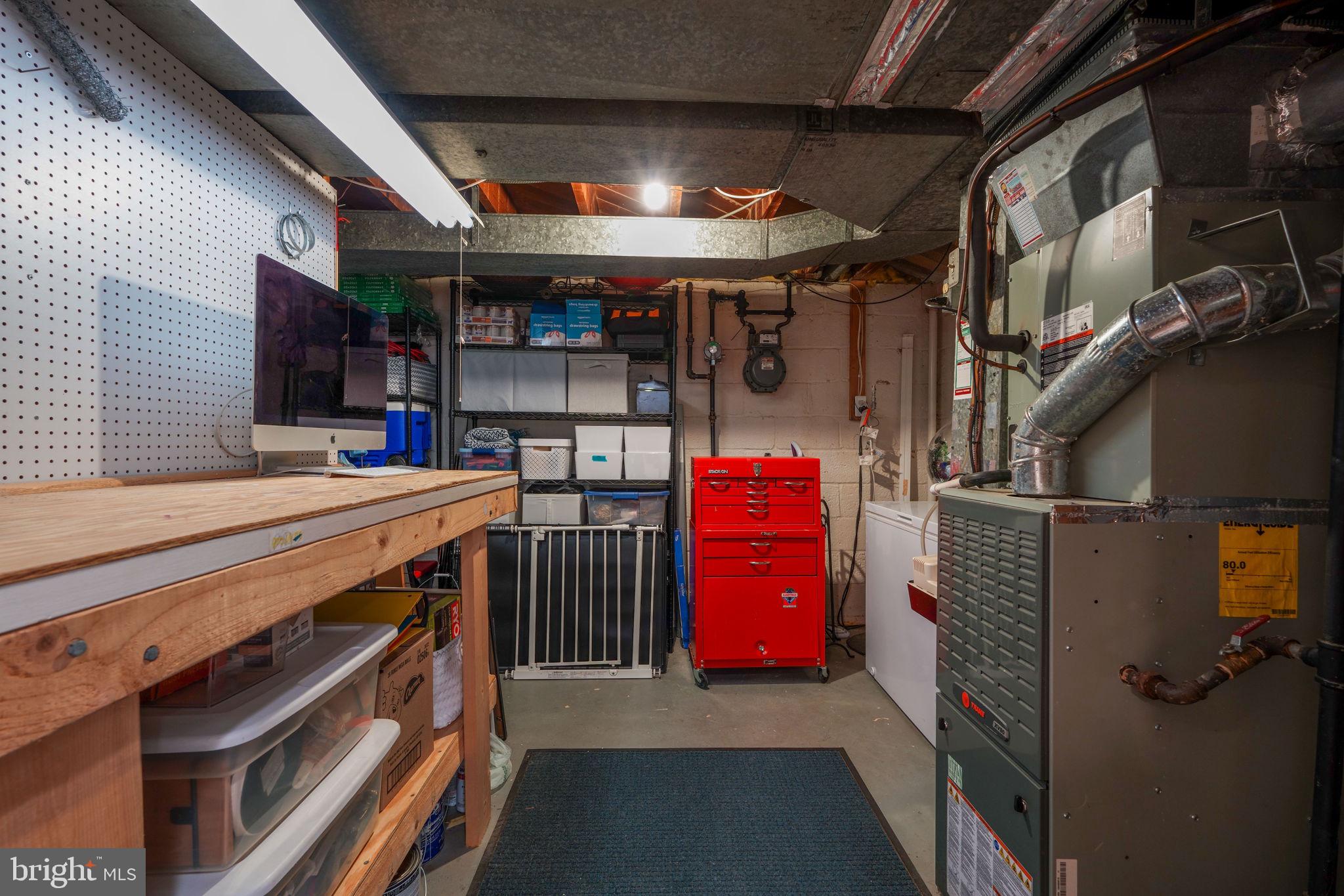 BRAD LEE HOMES - Residential