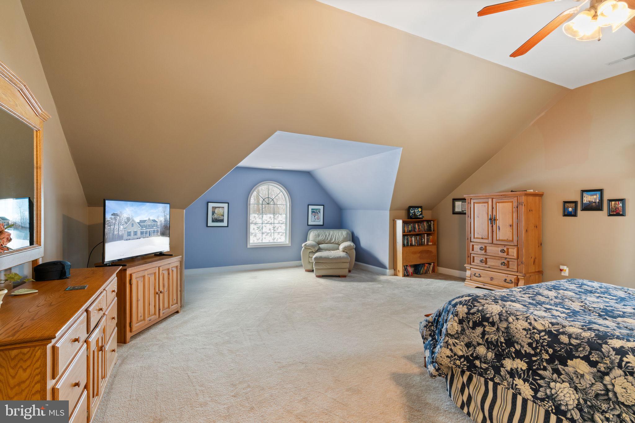 2816 MOUNTAIN VIEW ROAD