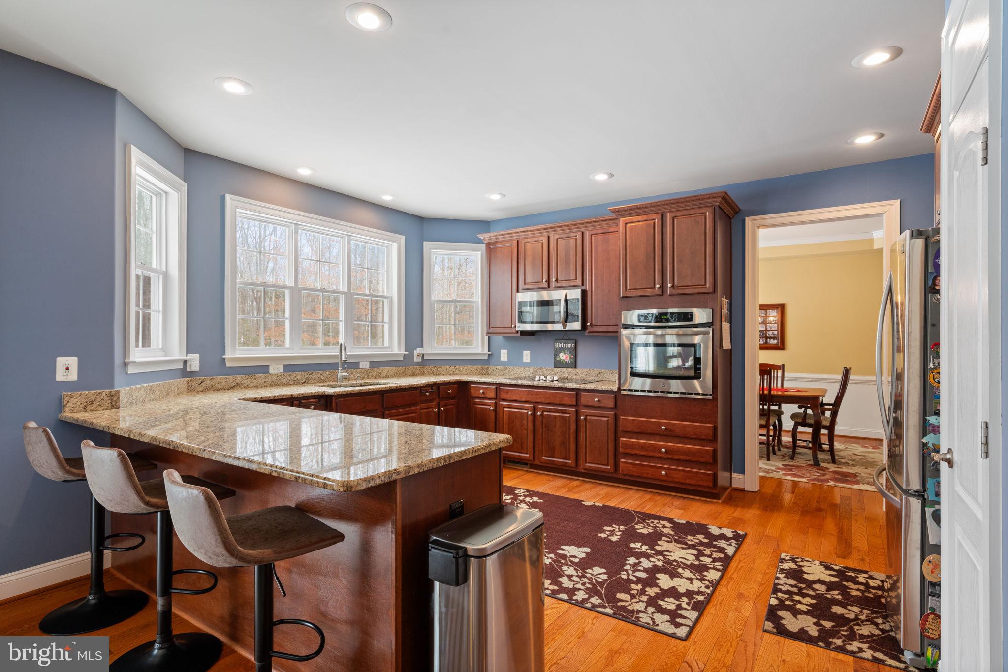 2816 MOUNTAIN VIEW ROAD