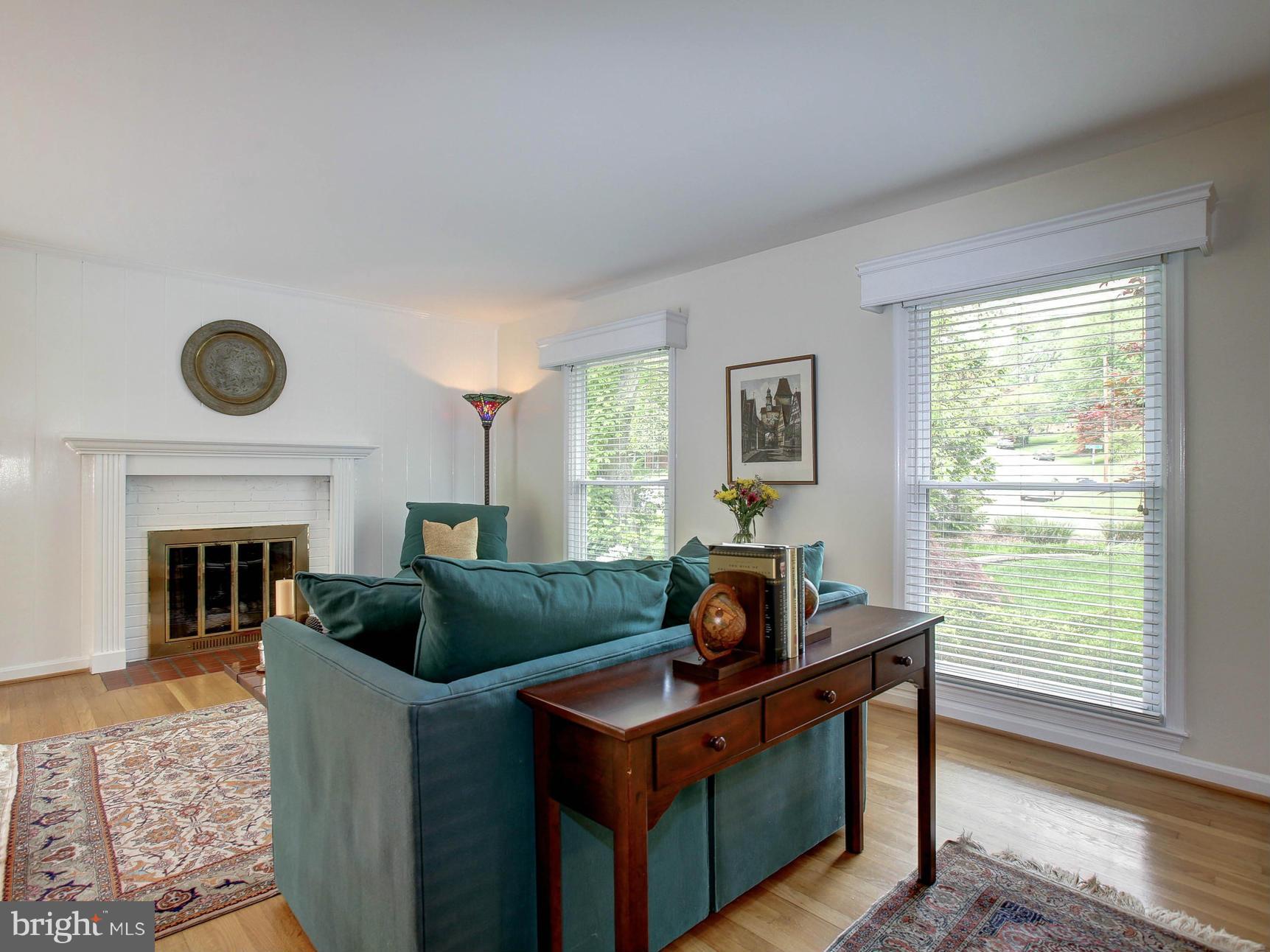 FALLS HILL - Residential