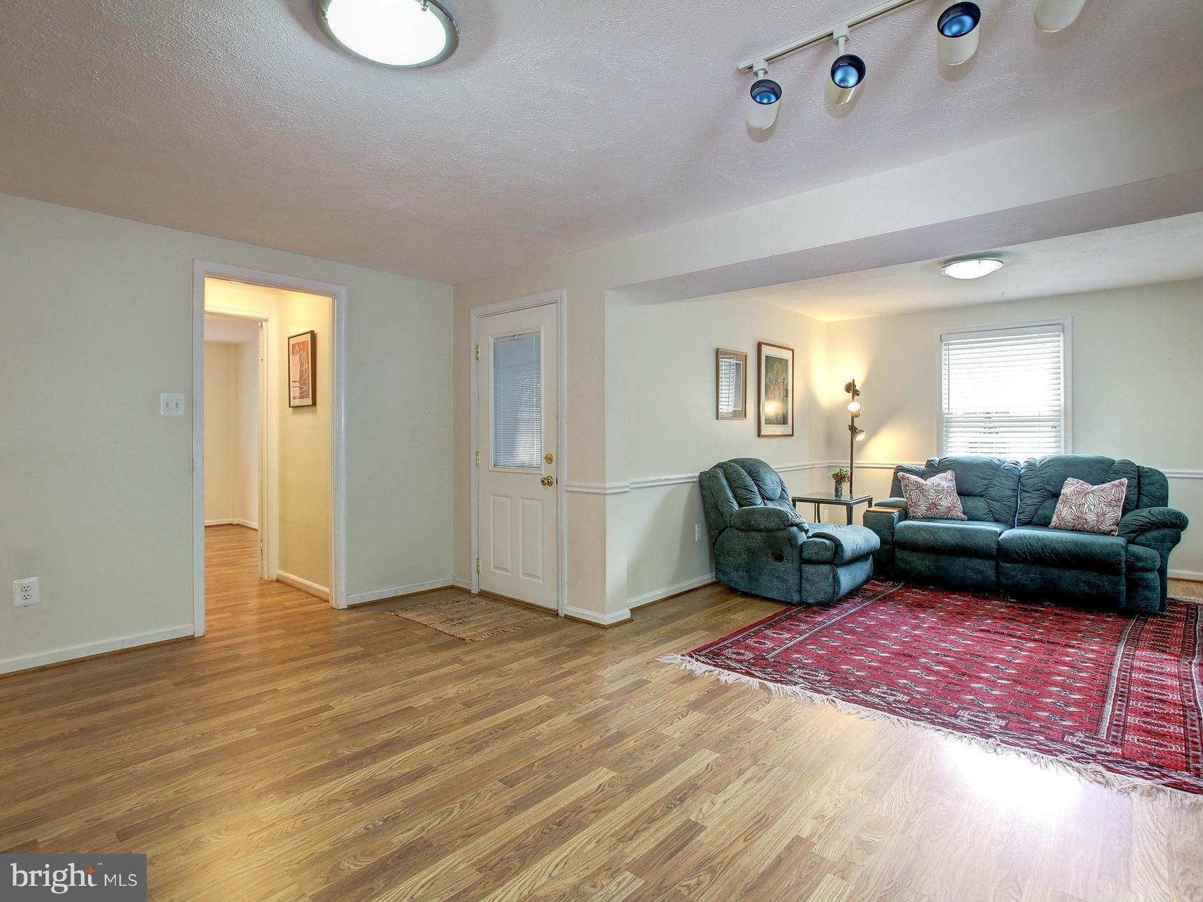 FALLS HILL - Residential