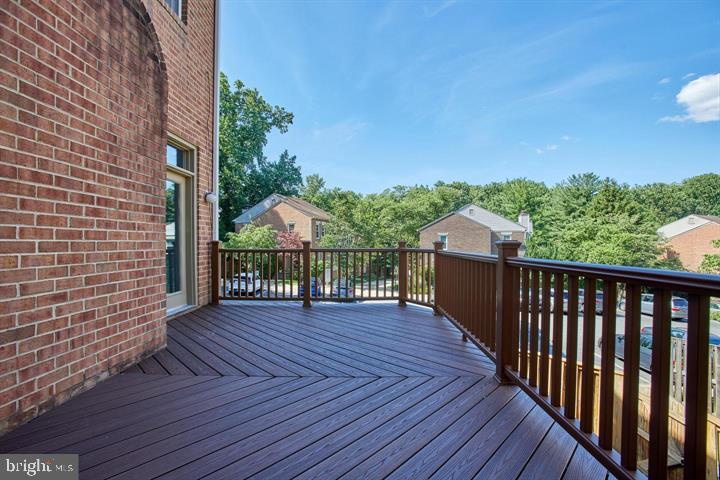4836 CLOISTER DRIVE