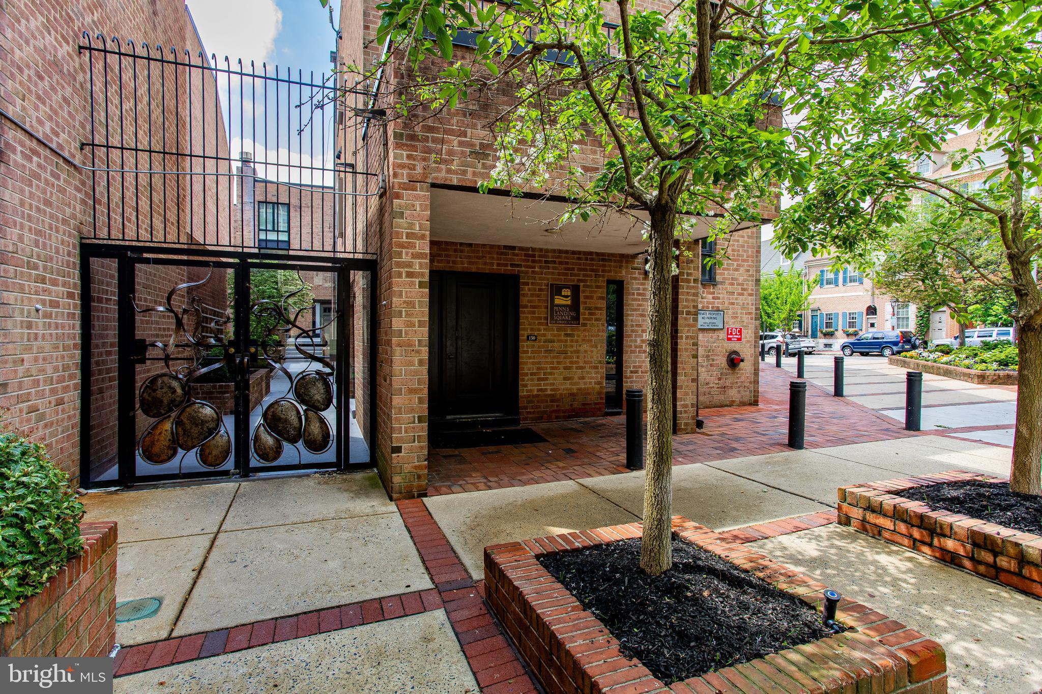130 SPRUCE STREET 32A