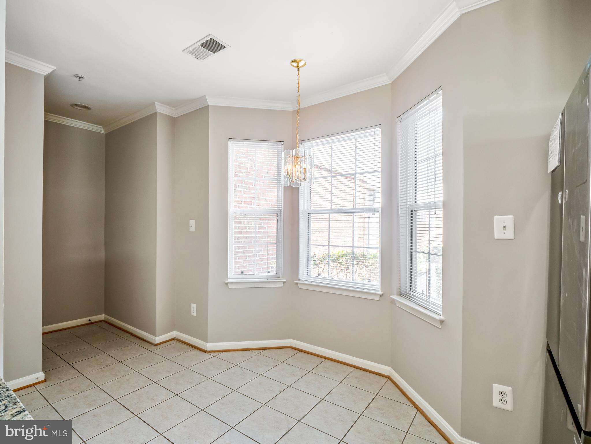 LAKESIDE AT SOUTH RIDING - Residential